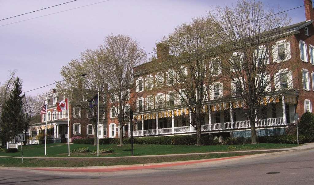 Middlebury Inn Exterior photo